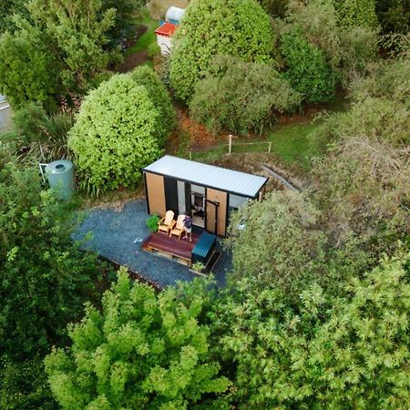 הוילה Owaka Tranquility Tiny House By Tiny Away מראה חיצוני תמונה