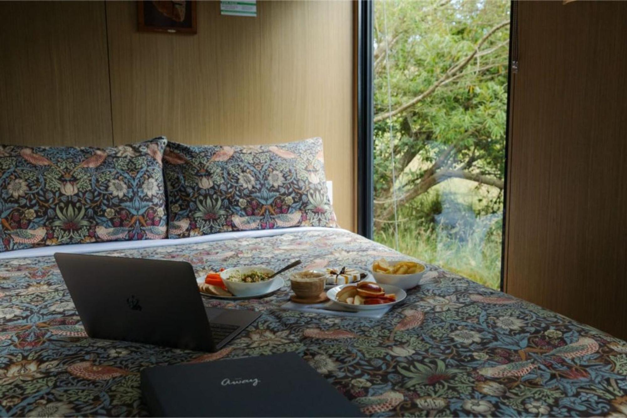 הוילה Owaka Tranquility Tiny House By Tiny Away מראה חיצוני תמונה